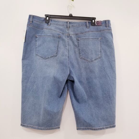 Gloria Vanderbilt Women Amanda Denim Short Skimmer Classic Rise - Picture 3 of 12